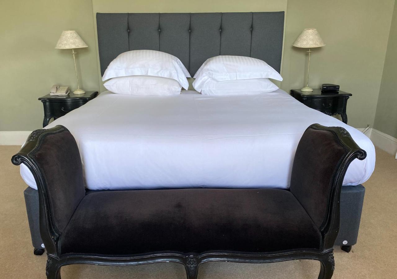 ליים ריג'יס Fernhill Hotel מראה חיצוני תמונה