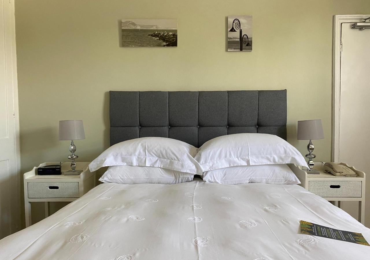 ליים ריג'יס Fernhill Hotel מראה חיצוני תמונה