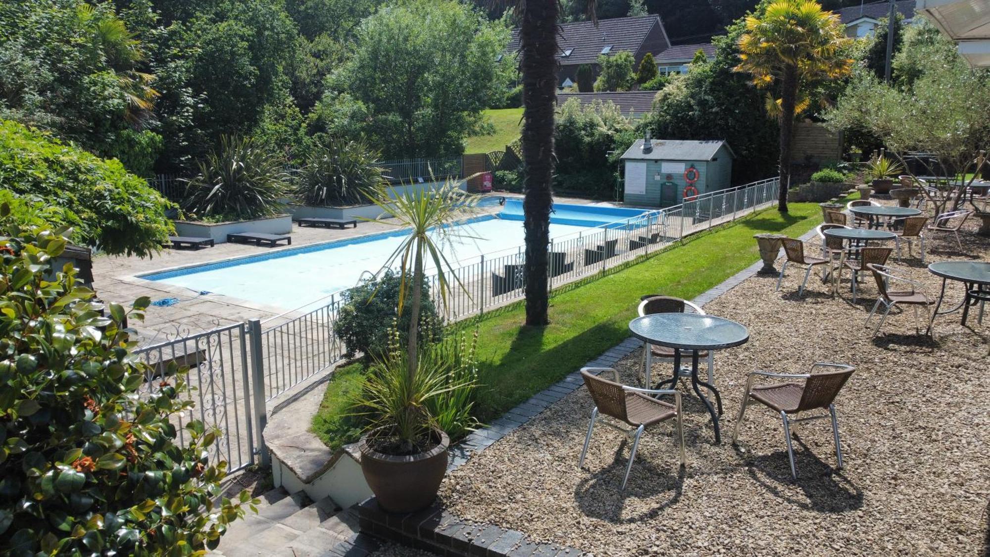 ליים ריג'יס Fernhill Hotel מראה חיצוני תמונה